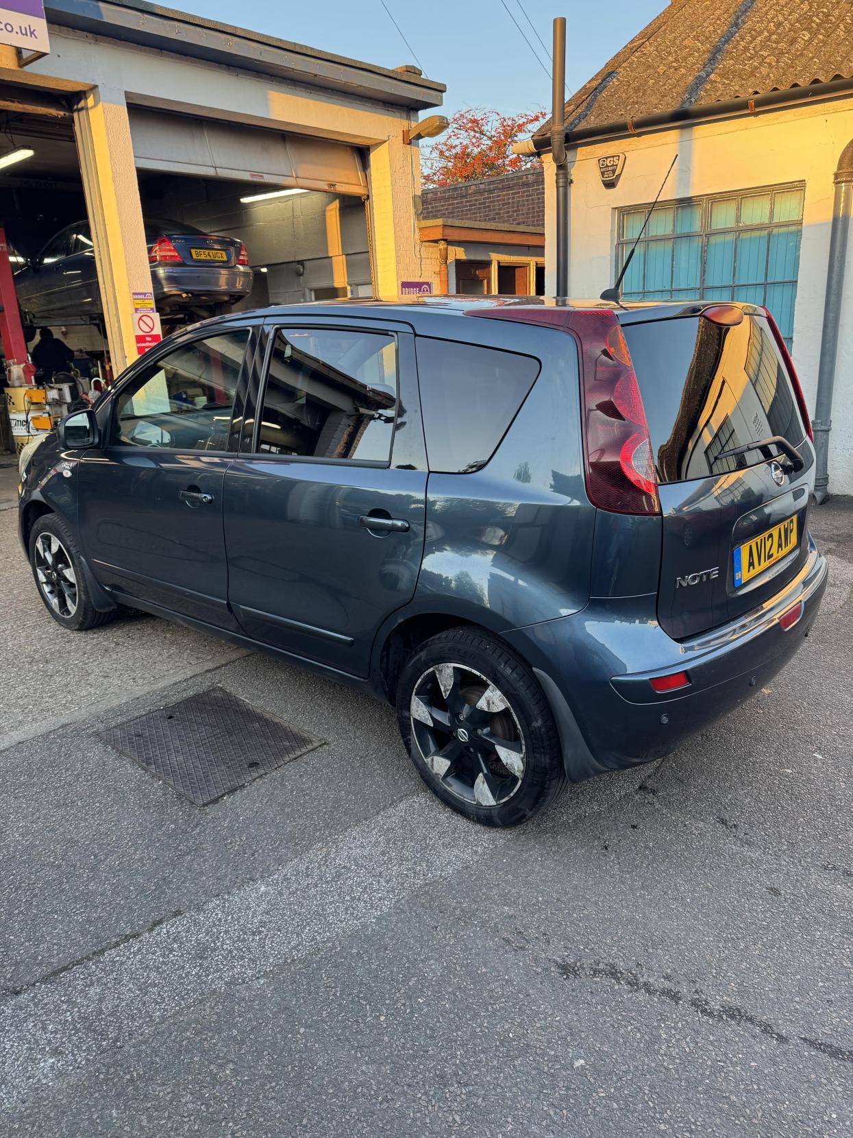 Nissan Note 1.4 16V n-tec+ Hatchback 5dr Petrol Manual Euro 5 (88 ps)