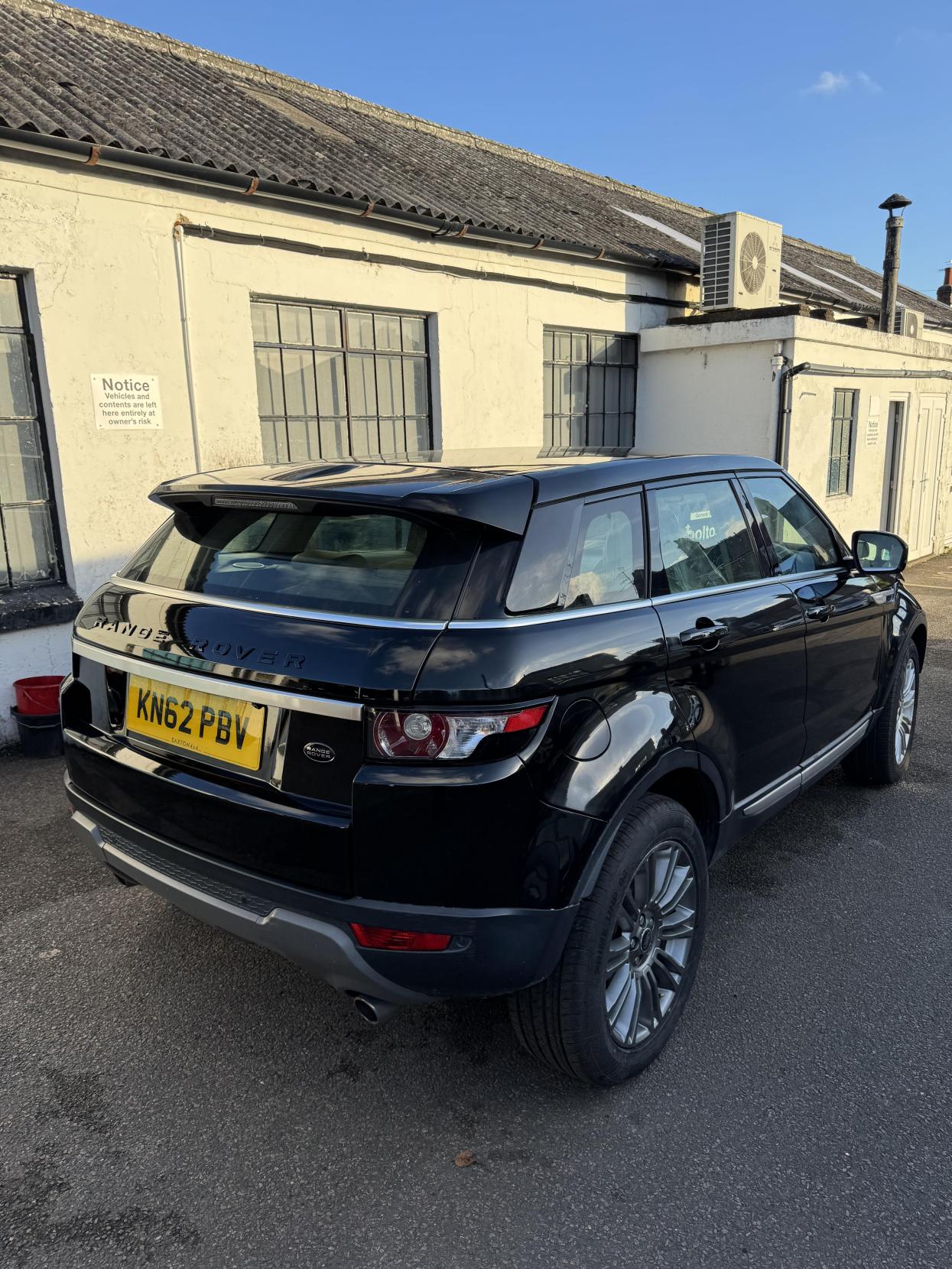 Land Rover Range Rover Evoque 2.2 SD4 Prestige SUV 5dr Diesel Auto 4WD Euro 5 (190 ps)