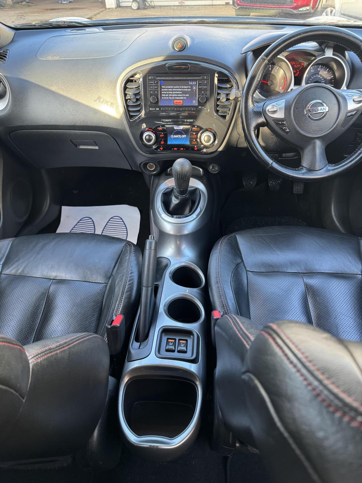 Nissan Juke 1.6 Kuro SUV 5dr Petrol Manual Euro 5 (117 ps)