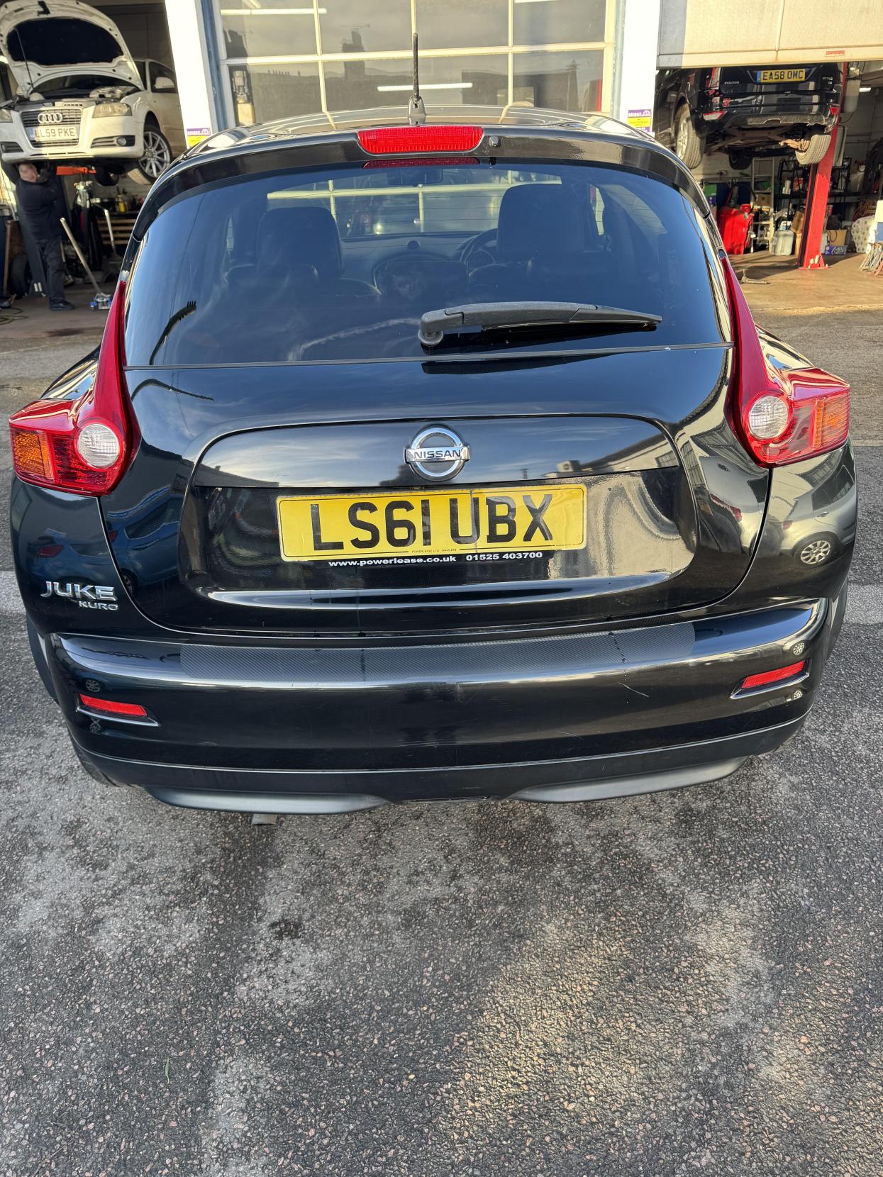 Nissan Juke 1.6 Kuro SUV 5dr Petrol Manual Euro 5 (117 ps)