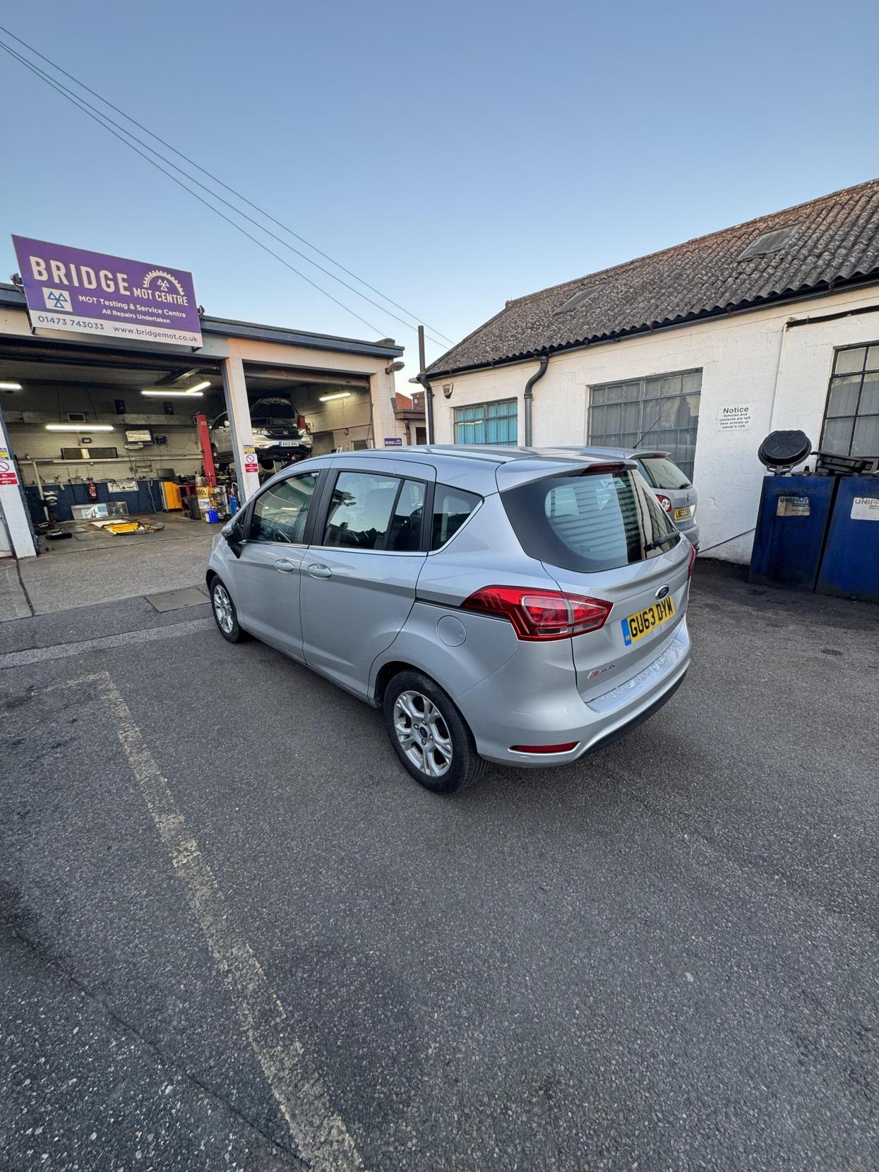 Ford B-Max 1.0T EcoBoost Zetec MPV 5dr Petrol Manual Euro 5 (100 ps)