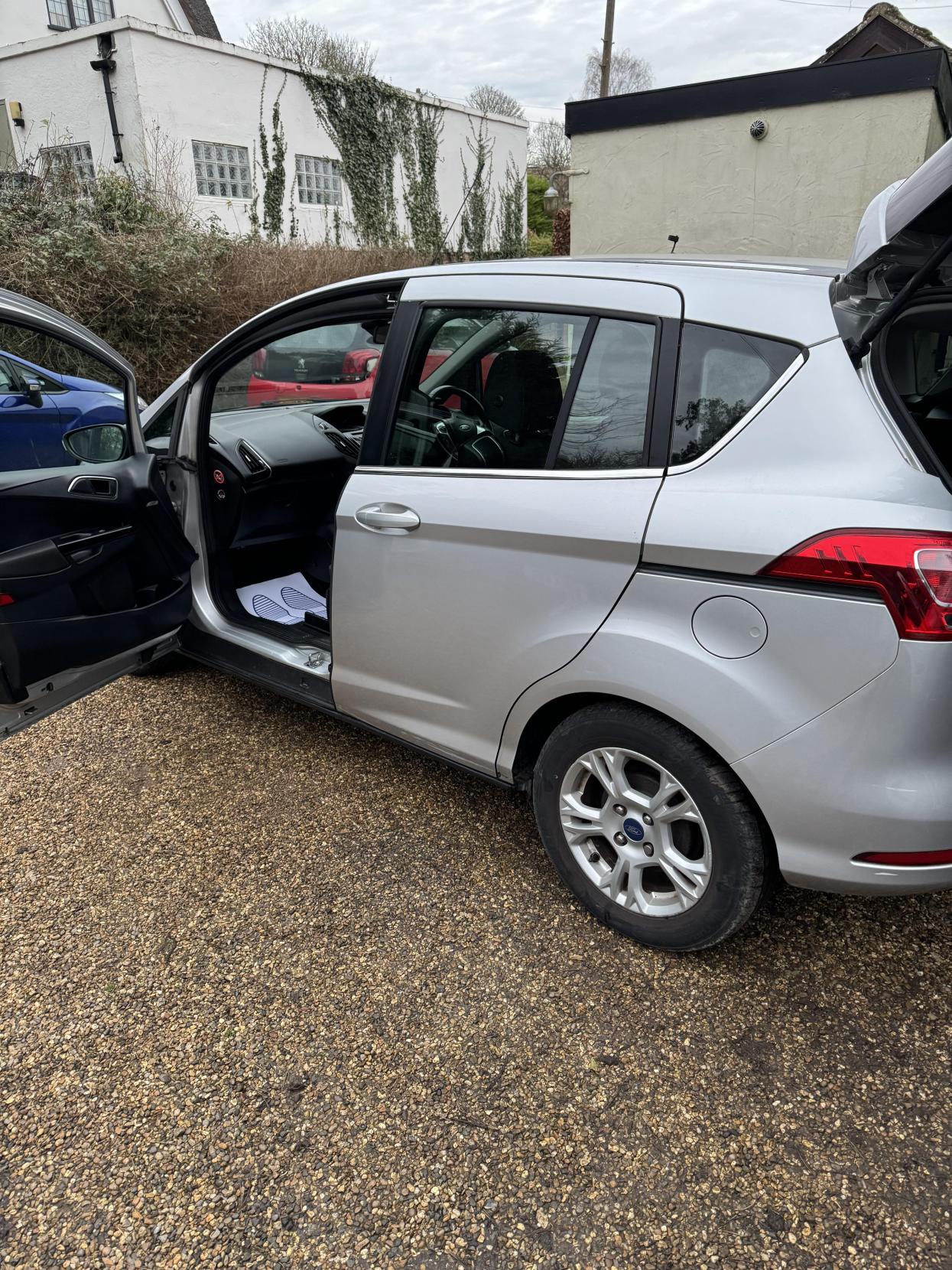 Ford B-Max 1.0T EcoBoost Zetec MPV 5dr Petrol Manual Euro 5 (100 ps)