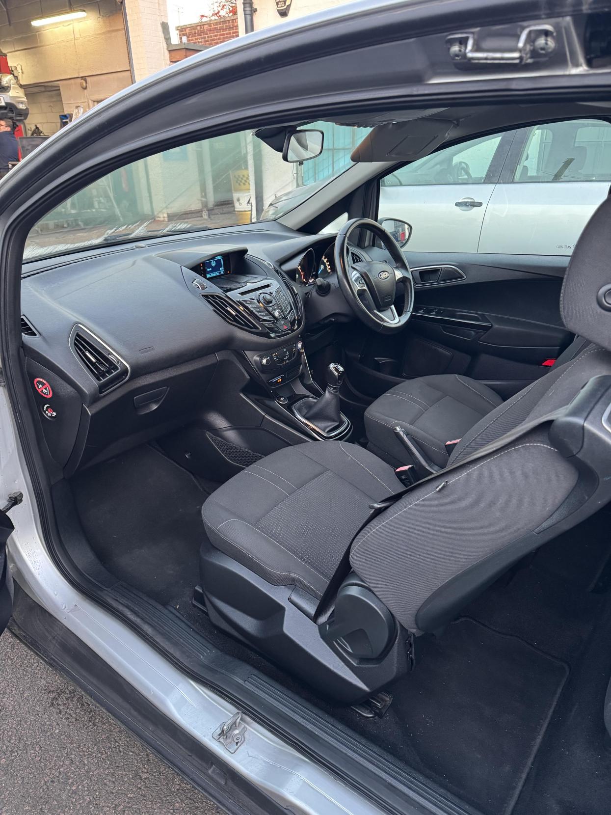 Ford B-Max 1.0T EcoBoost Zetec MPV 5dr Petrol Manual Euro 5 (100 ps)