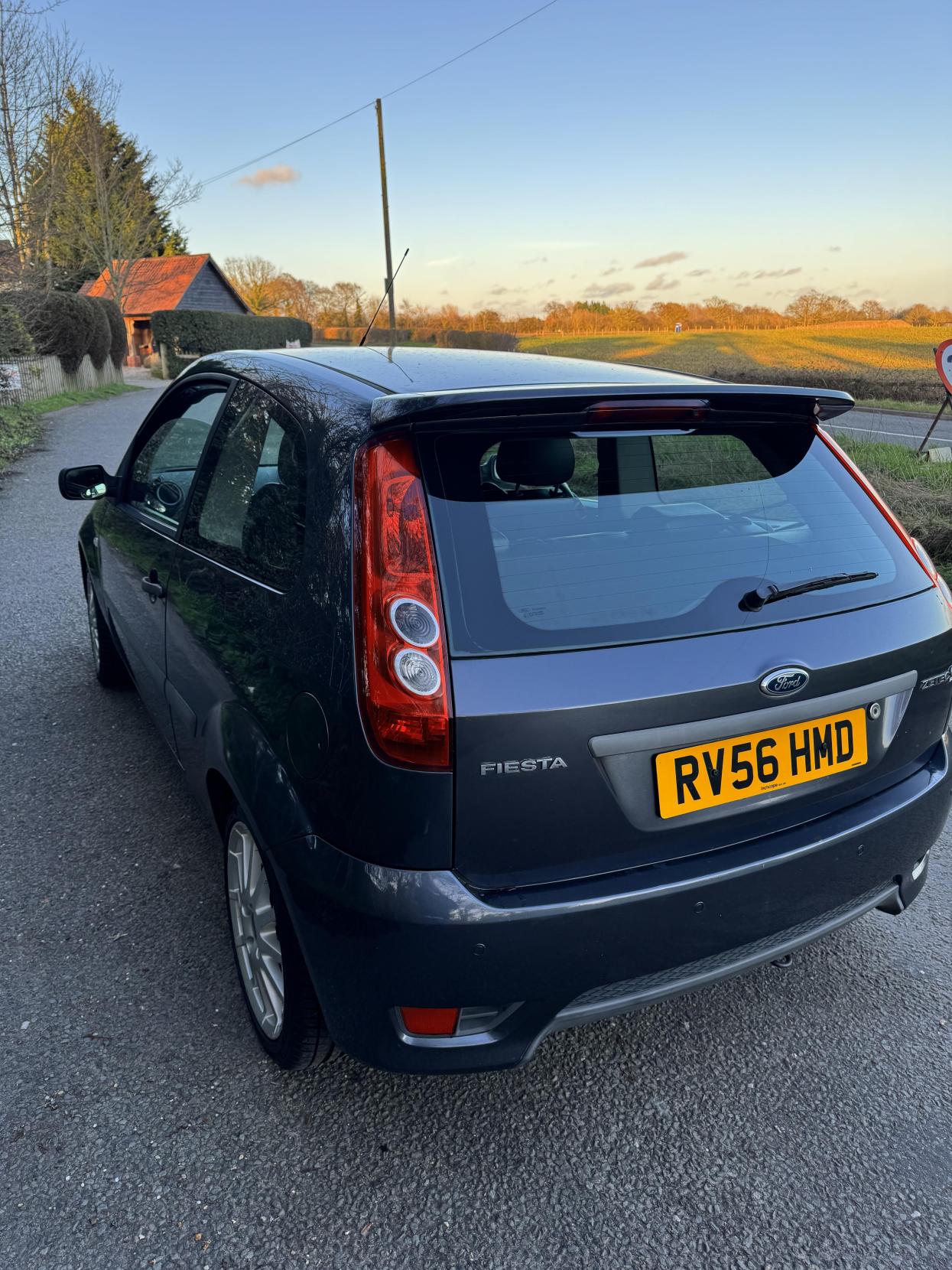 Ford Fiesta 1.6 Zetec S Hatchback 3dr Petrol Manual (153 g/km, 99 bhp)