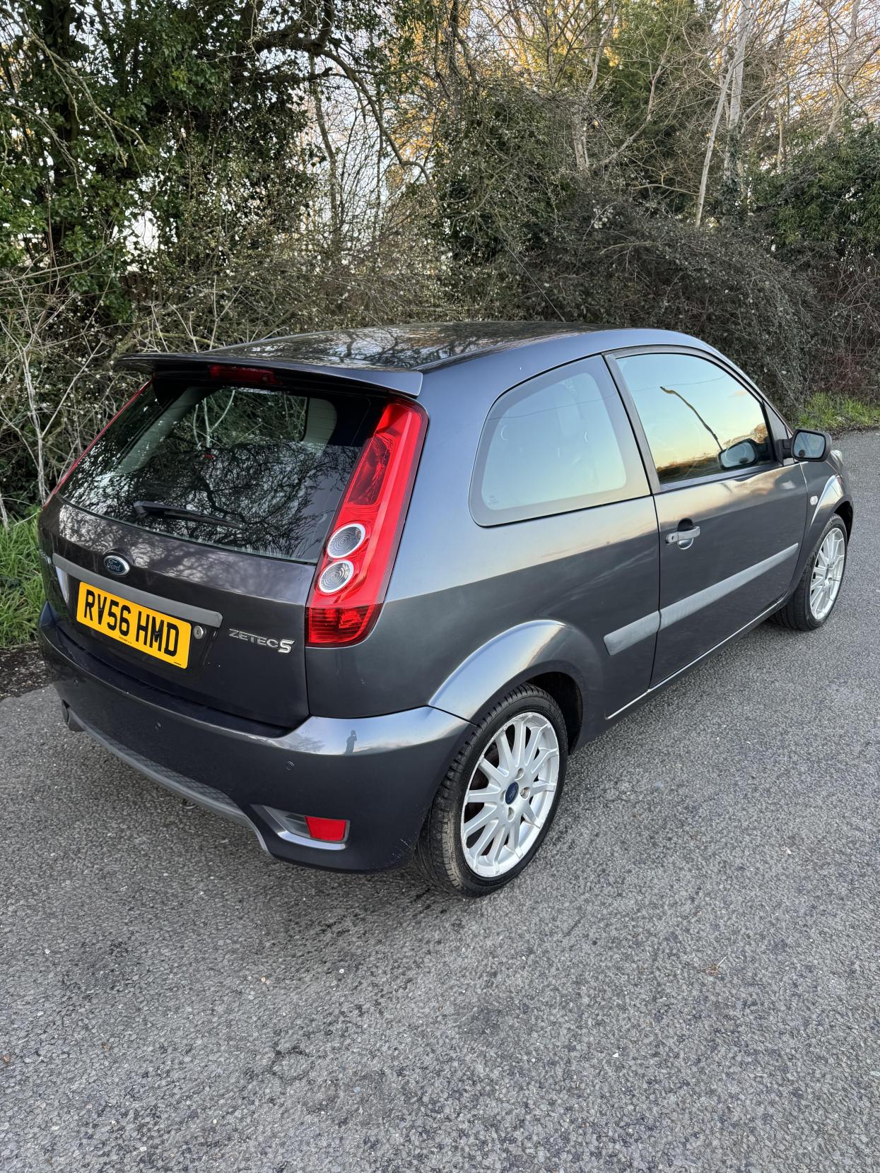 Ford Fiesta 1.6 Zetec S Hatchback 3dr Petrol Manual (153 g/km, 99 bhp)
